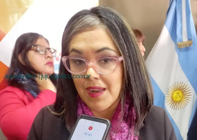 Concejales recibieron a la nueva Comisión Directiva del Colegio de Profesores de Historia 3 Concejales recibieron a la nueva Comisión Directiva del Colegio de Profesores de Historia 5